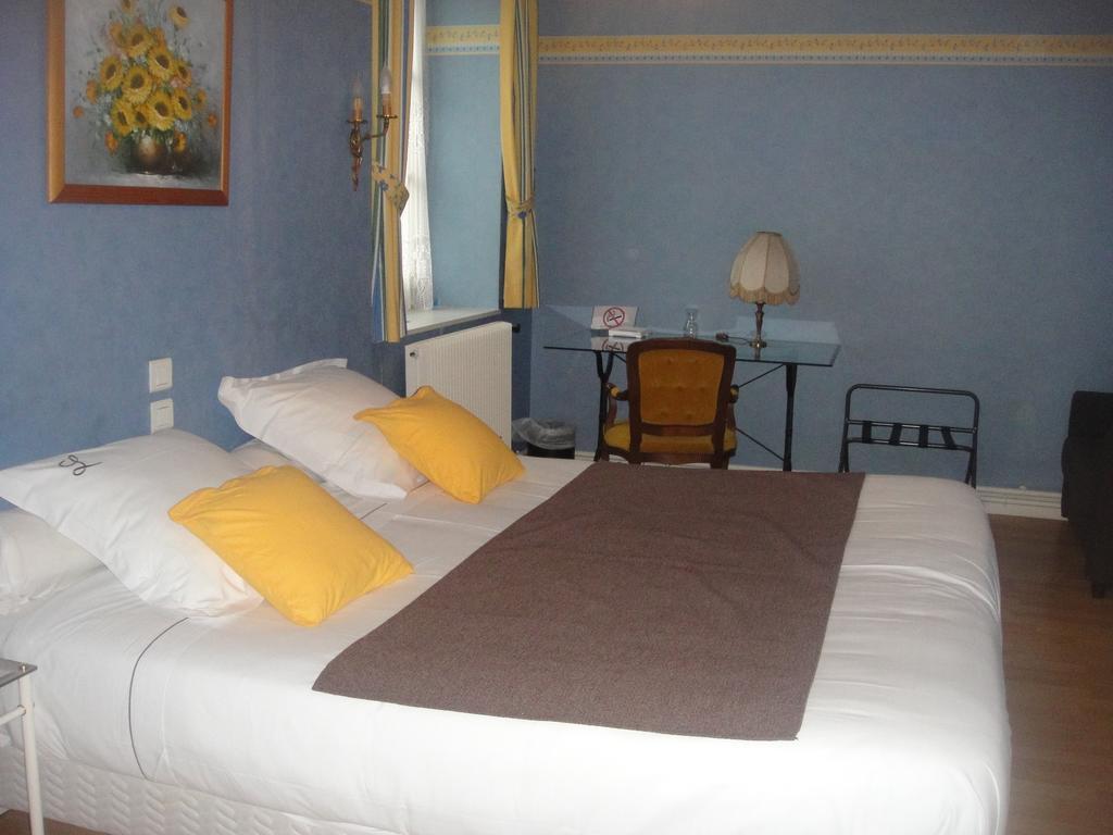 Hotel L' Ecu モンバール エクステリア 写真